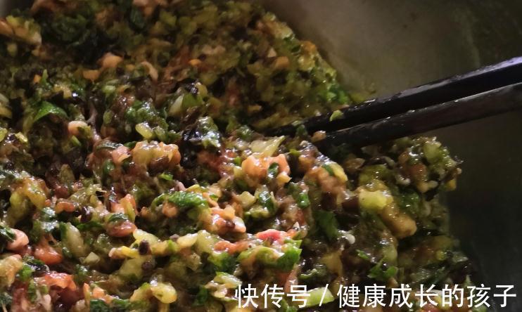 秋天包饺子,萝卜大白菜靠边站,用这食材做馅真鲜,越吃越想吃