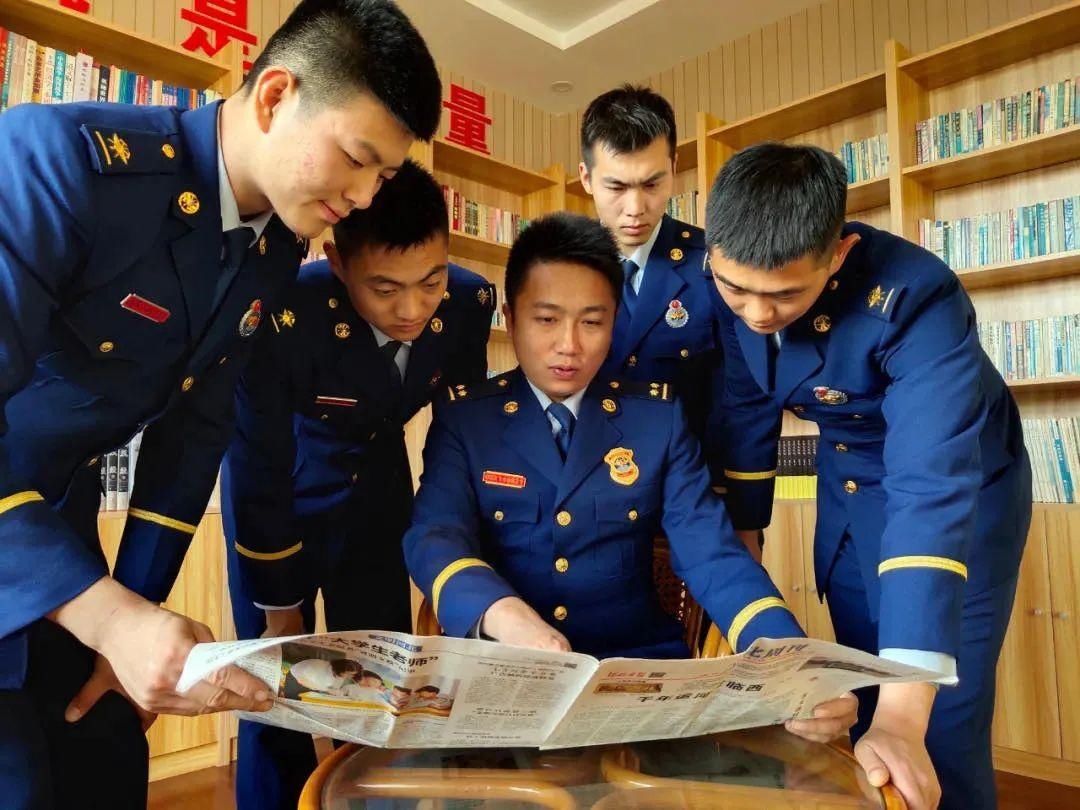  朋友|小编带你了解蓝朋友的在线表情！！