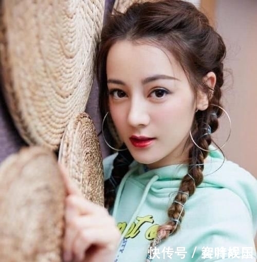 不管你是奔几的女生，这4种显老发型最好别剪，难看又老土