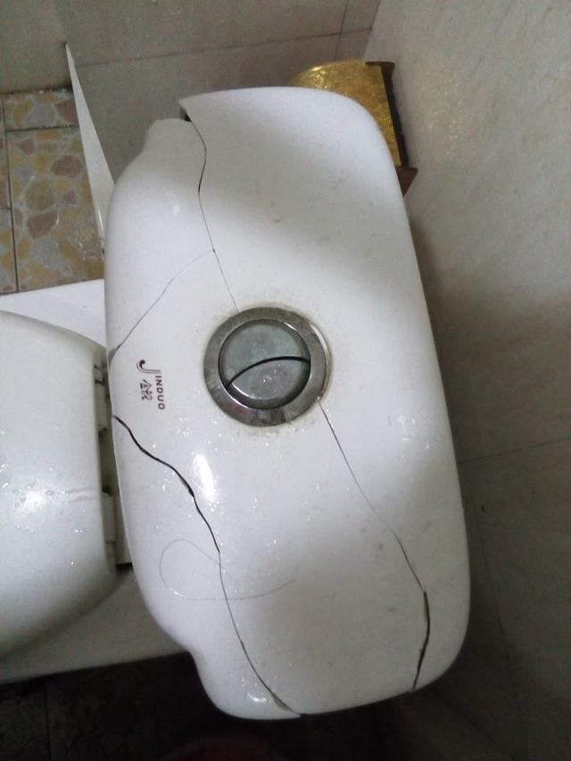 区别|便宜马桶和贵马桶有什么区别买马桶的老板价格越高,差别越小