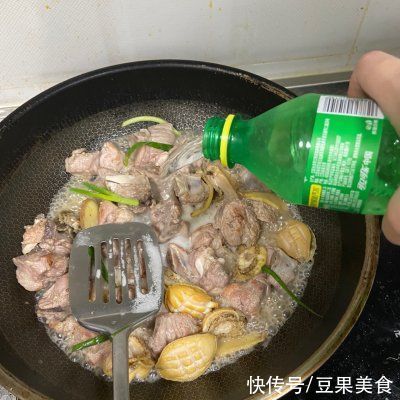 九层塔|餐桌上最有人气的家常菜之鲍鱼排骨