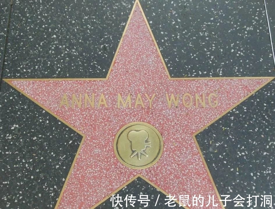 海逝|憑什么都罵她不要臉？