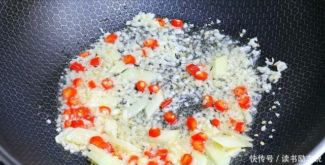  豆腐学会这样做，比红烧肉还要香，做法详细讲解，一看就会