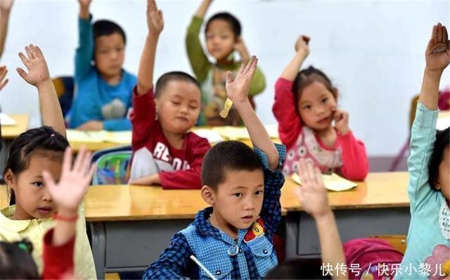 宝爸|爸爸给双胞胎女儿起名“子涵、子琪”，娃上学后，为改名操碎了心