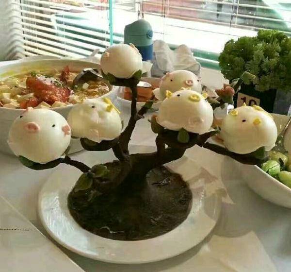 |搞笑图片幽默段子笑话哈哈,一颗会长面包的树,还挺有创意的