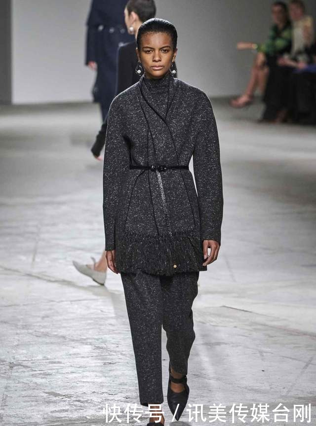 颜色不会搭?绿色特别又好看!潮流搭配7个分析:其它色照做就行