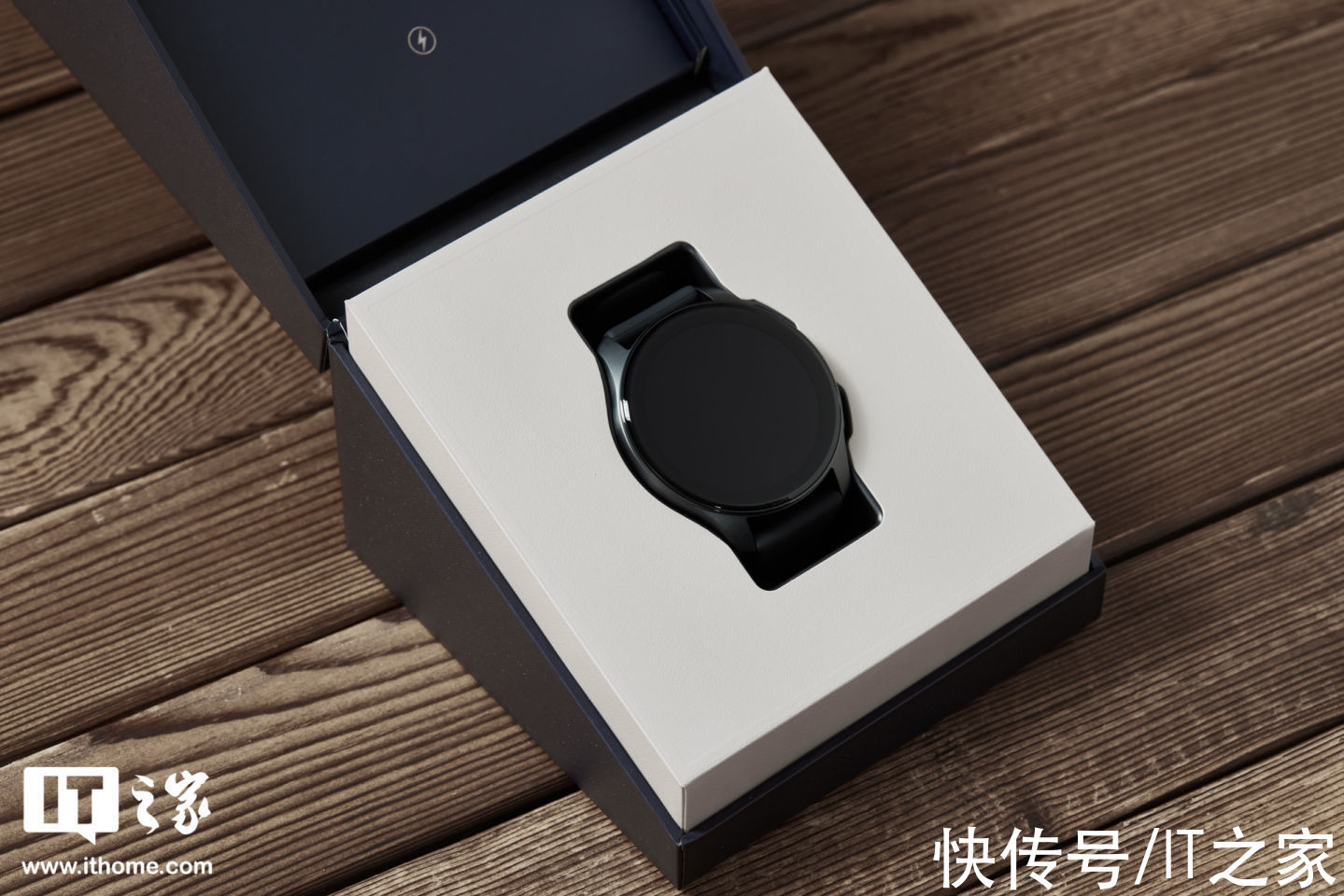 表带|「IT之家开箱」vivo WATCH 2 独立通信智能手表原力黑图赏