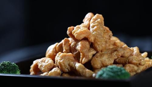 经常便秘的人，应远离这5种饮食方式，早知道早受益