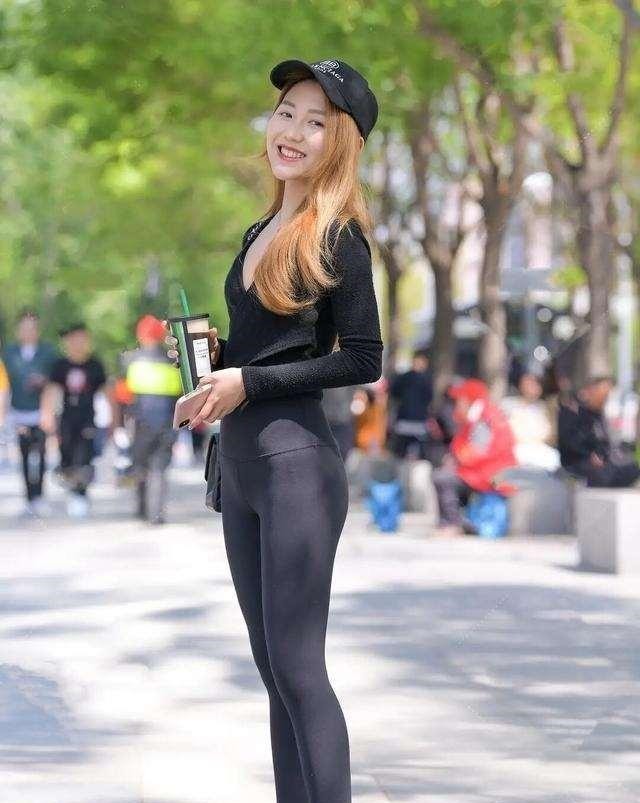 穿搭 瑜伽裤遮肉的穿搭秘籍,着装就要选择时髦一点的,也很优雅!