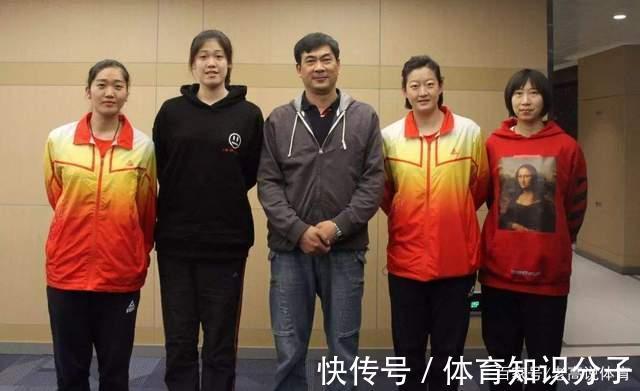 主教练|蔡斌邀陈友泉出山,进入女排教练组,目的至少有两个