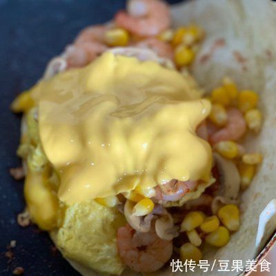 虾仁|快手早餐——虾仁滑蛋芝士饼