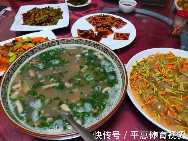 女朋友|南方小伙第1次陪女朋友回家,岳母点了这8道菜,网友:太寒碜