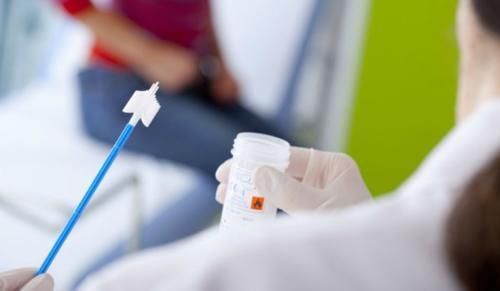 高危人群|宫颈癌发出的第1个信号，通常表现在月经上，最好去检查一下HPV