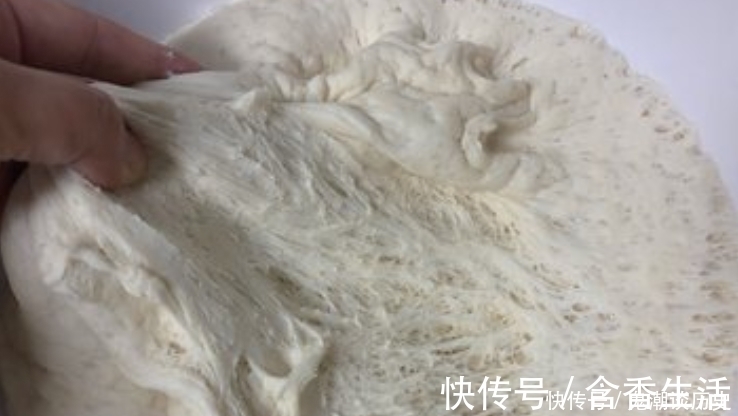 面食|天冷发面,别只会放酵母,多加这两样食材,10分钟就能发满钵!