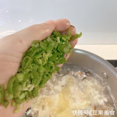 学会这道三丝羹，想低调都不行