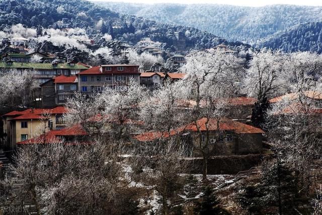 奇险|雄奇险秀闻名于世，庐山旅游攻略