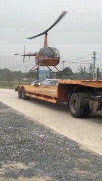 |搞笑GIF:火车站见到的情形,看到这一幕我又相信爱情了