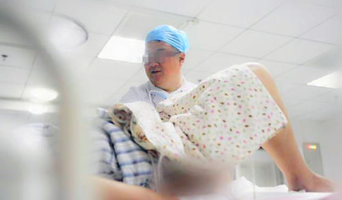 新手宝妈产后控诉：生娃的疼还能忍受，但尊严扫地的感觉真不好受