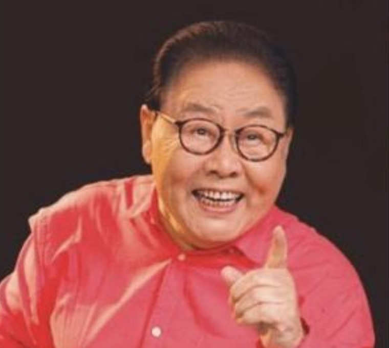 猪八戒$猪八戒现已74岁,与“嫦娥”恩爱多年,如今儿子也事业有成