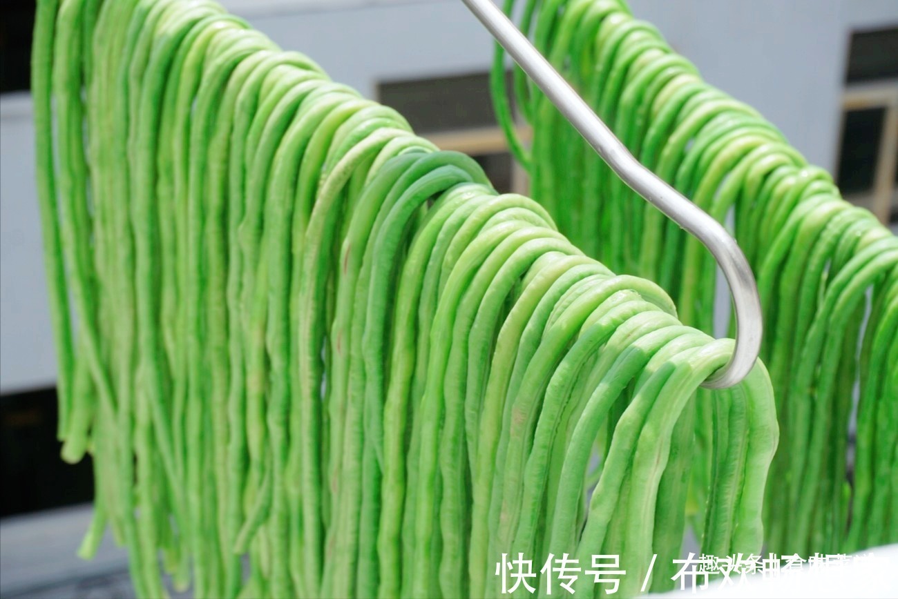 晒豆角干用焯水吗很多人都做错了，教你正确的做法，放一年不坏