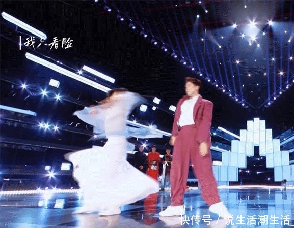 内娱完蛋是假象创4太会玩儿,仅用三招吊打青3!