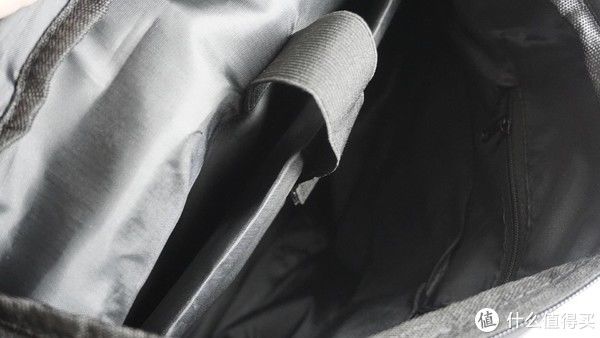 选不到便宜实用的通勤包？这几款背包推荐给你