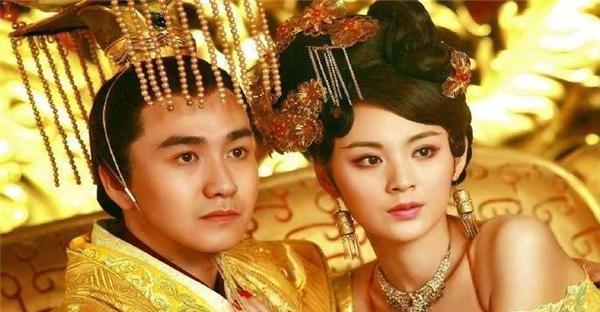 心惊|皇帝死了以后,他那些大小妃子都怎么办处置的办法让人心惊!