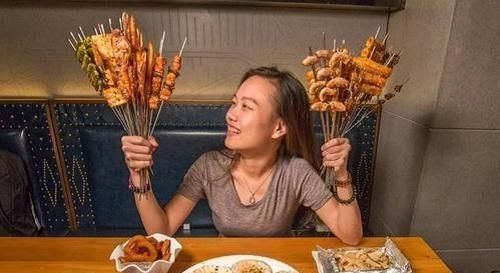 吃烧烤“最不划算”的4种食材,点2种以上,老板人傻钱多
