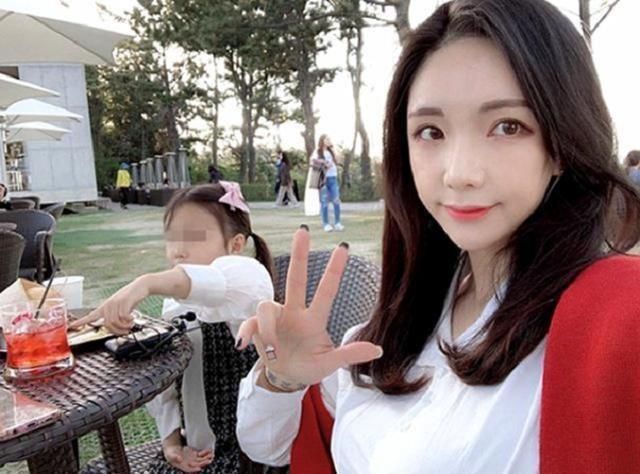 眼部|女性生完孩子,有几处正悄悄发生改变,过来人往往能很快分辨出来