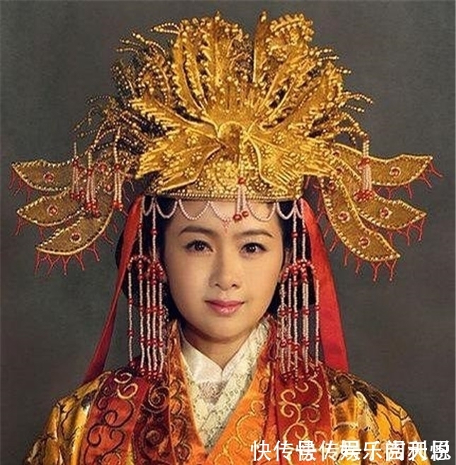 贾母!红楼梦:元春在宫中的地位处境如何?刘姥姥的预言一针见血