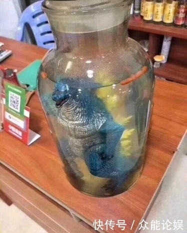 奶奶|奶奶泡了20年的药酒,今天拿出来一喝,才发现不对头了