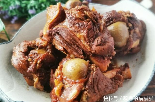 猪的这个部位,南方用来煲汤,还是东北这个做法香,给排骨都不换!
