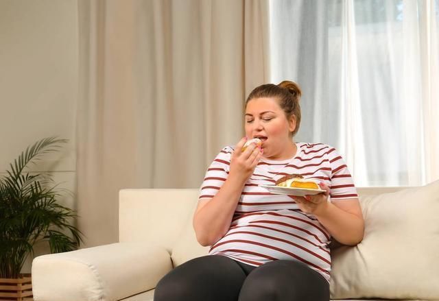 原因|引起肥胖的6大原因,第1个我们常做,第5个原因大多数人都占了