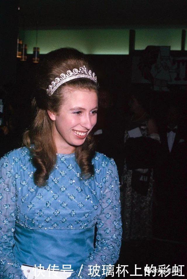 英女王唯一的女儿有这些珠宝算多还是少