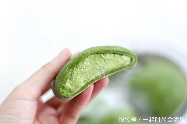 网红糯米糍雪糕,教你在家就能做,软糯香甜,奶味十足,快试试