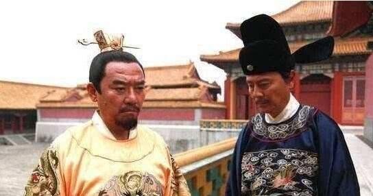 功臣|为何官僚世家称帝一般不杀功臣，相反布衣天子却大肆屠戮功臣