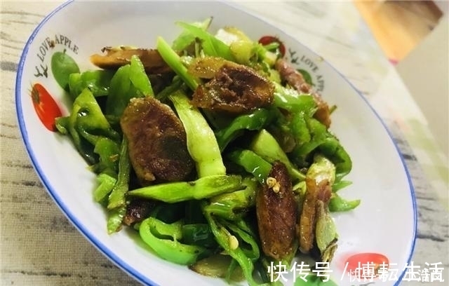 菜苔|盼了一年的菜可以吃了，简单炒一下更好吃，更下饭！