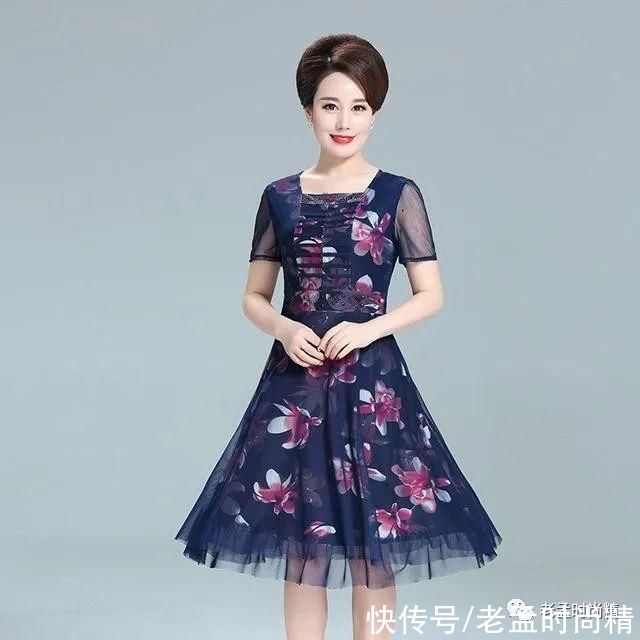 礼物|送给妈妈的连衣裙，2021越穿越年轻的惊喜礼物