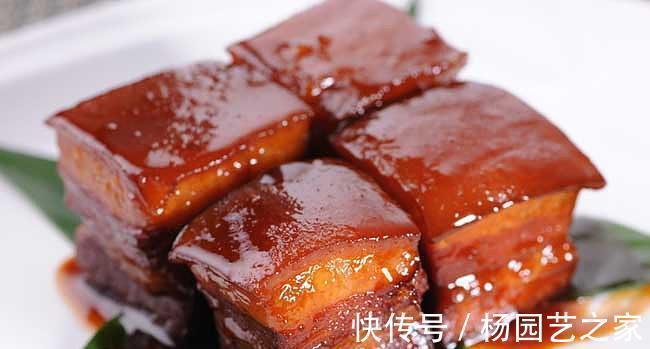 做红烧肉，不要一味的开火煮，多加1步，没牙齿的老奶奶也咬得动