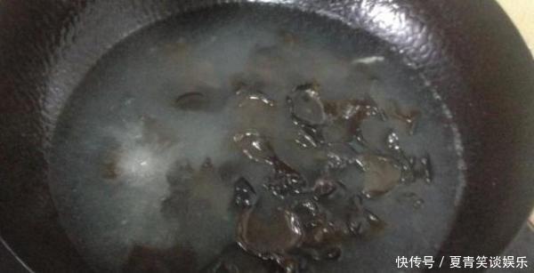 营养|凉拌黄瓜这样吃,教你搭配这两样菜,营养美味很入味,一盘不够吃