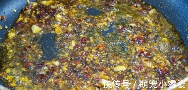 晒晒一家4口的晚餐,全是家常菜,用心搭配,家人爱吃,顿顿光盘