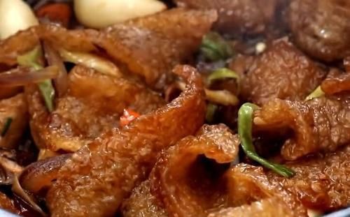 猪肉|冬天,宁可不吃猪肉,也要吃它,锅中一焖鲜嫩筋道Q弹,比吃肉香