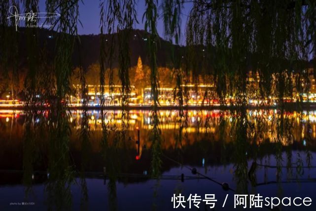 西泠印社|慢游西湖中最大的岛屿，巧遇北山路的夜色迷离，格外妖娆