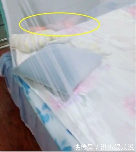 蚊帐|宝爸陪宝宝睡觉,床上不见宝宝踪影,看见宝宝后,宝妈又气又想笑