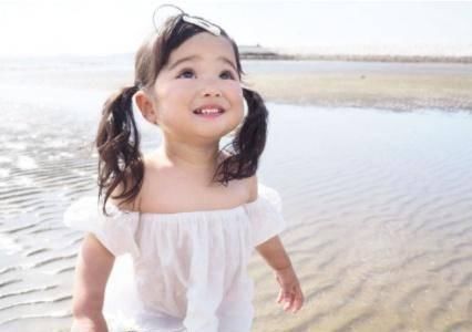 女童|12岁女童骨缝闭合,可能是父母做的这件事,不少家长还在做