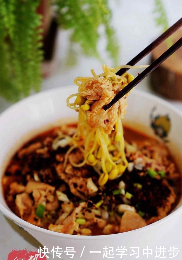 鸡胸肉的这个做法超好吃,又滑又嫩麻又辣,鲜香开胃真下饭!