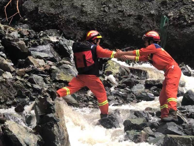 搜救|雅安天全县突发泥石流 已救出4名被困人员