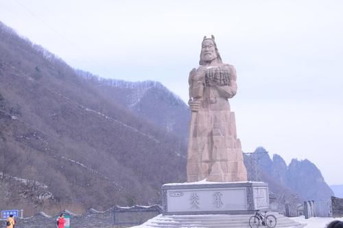 秦岭最美分水岭原来在宝鸡！一脚踏南北，火车、自驾都能抵达