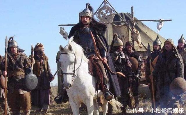 外国一断崖发现中国汉字,内容被翻译后,专家当场湿了眼眶