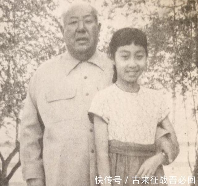 马鸿逵|马鸿逵做小药丸治肝炎,百姓觉得胡闹,5个下属不吃,反自食其果